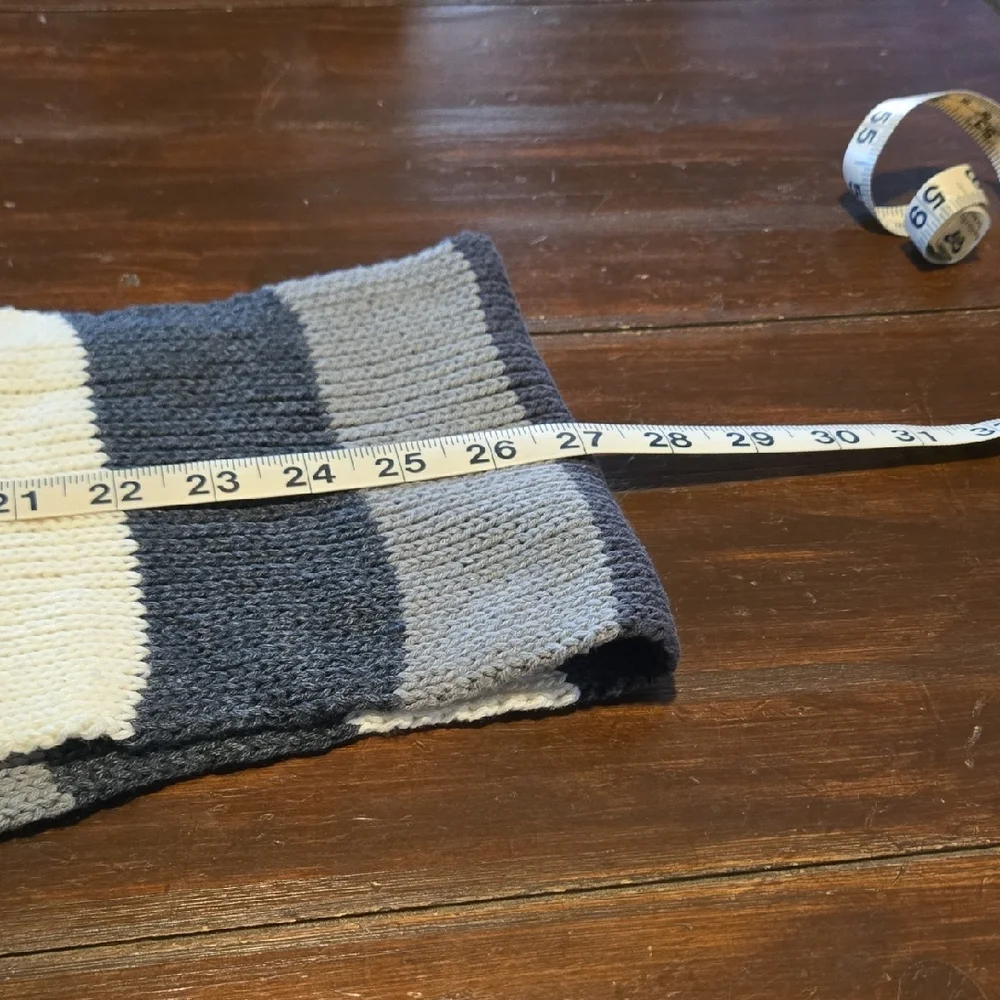 The Children's Place Gray and Cream Striped Socks